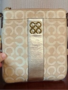 Coach Julia Signature Jacquard Crossbody Khaki Gold Metallic File Bag - EUC